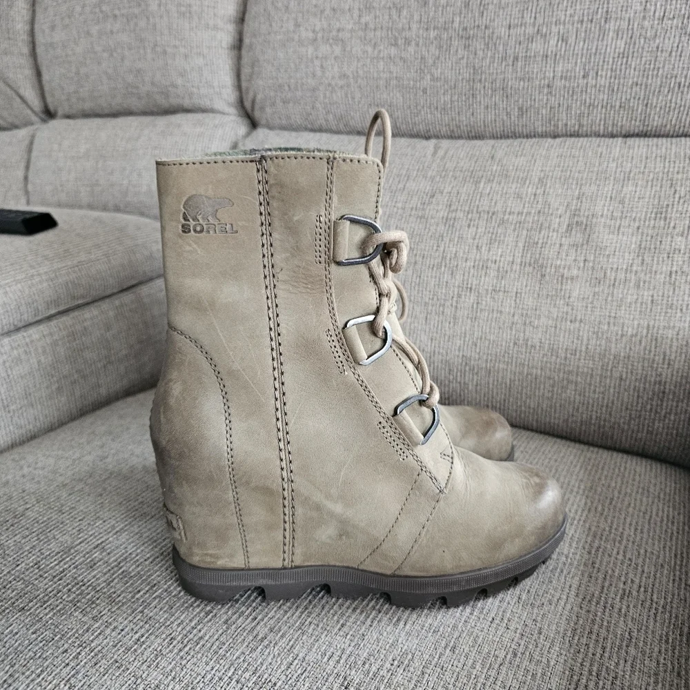 Sorel Women's Joan of Arctic Wedge II Boots Size 7